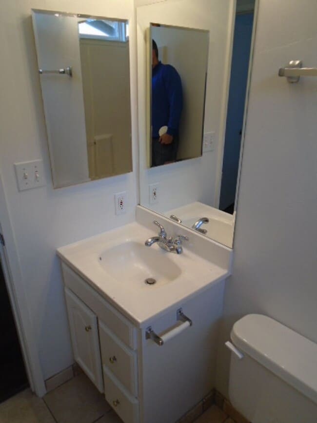 Building Photo - NICE SINGLE STORY HOME IN EAST ROSVILLE!
