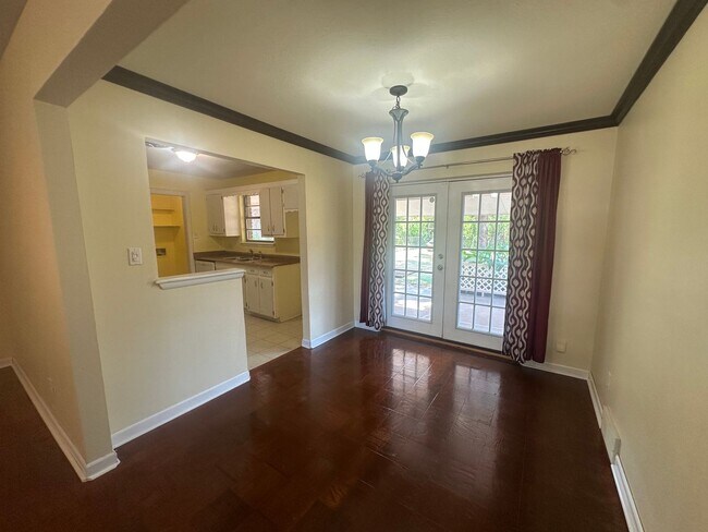 Building Photo - 2524 Eagle Dr