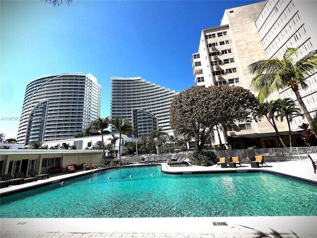 Building Photo - 345 N Fort Lauderdale Beach Blvd