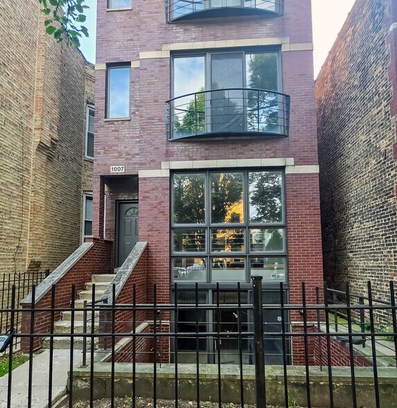 Primary Photo - 1007 N Francisco Ave