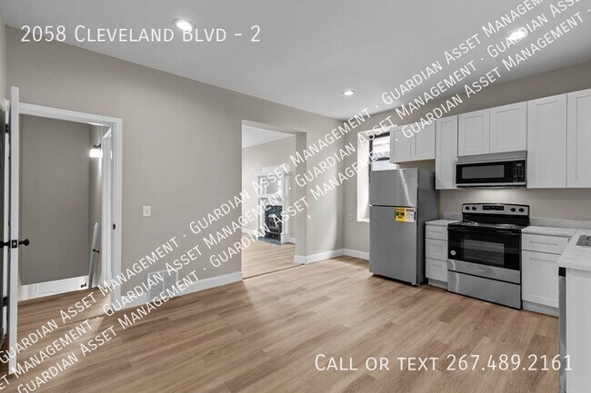 Building Photo - 2058 Cleveland Blvd