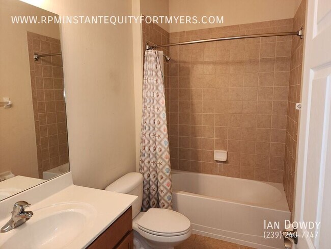 Building Photo - 8120 Banyan Breeze Way