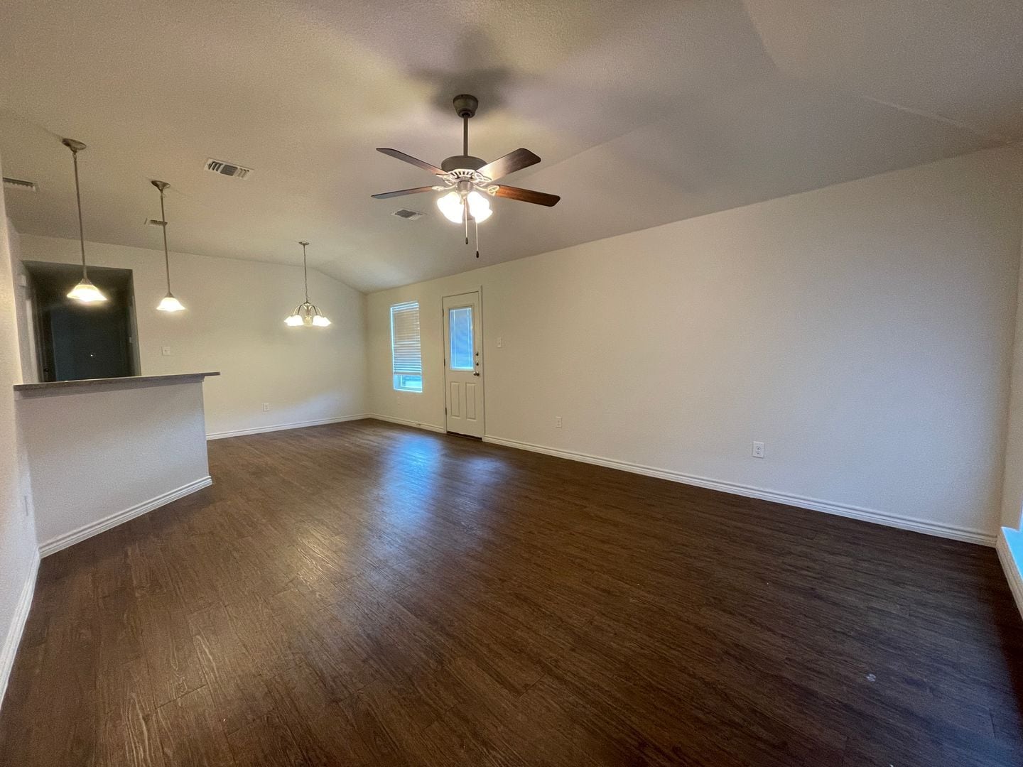 Building Photo - 1525 Justin Lp