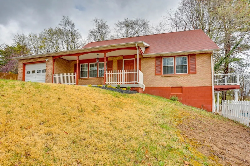 Building Photo - One Dent Dr