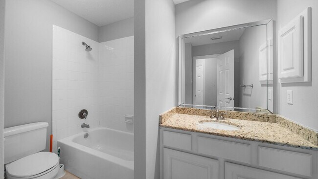 Building Photo - Welcome home to Alden Bridge, where comfort meets The Woodlands lifestyle!