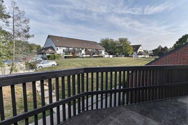 Building Photo - 2 Bedroom Condo in Mechanicsburg