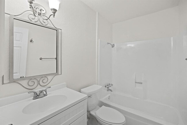 Building Photo - 6702 Boleynwood Dr