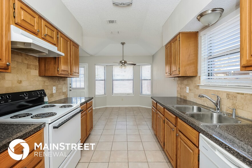 Building Photo - 1024 Green Ridge Terrace