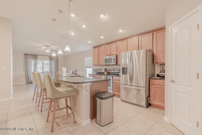 Building Photo - 15816 Twin Creek Dr
