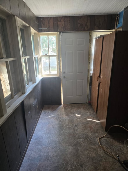 Building Photo - 117 S Rutledge St