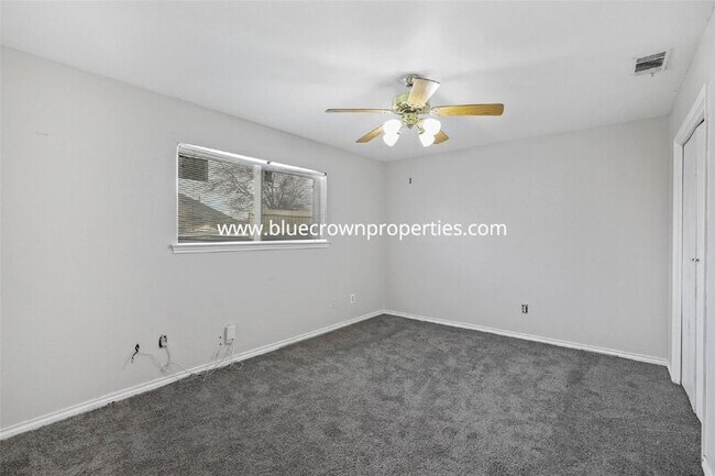 Building Photo - 1806 Bristol Cove