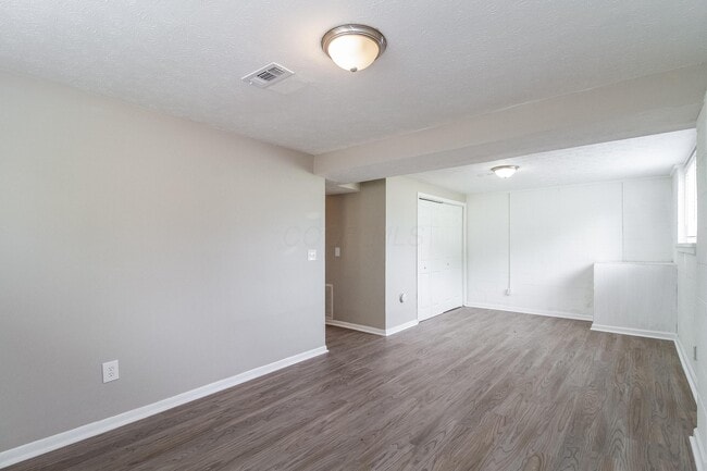 Building Photo - 2767 Bardwell Rd