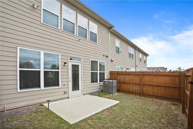 Building Photo - 7637 Avalon Blvd
