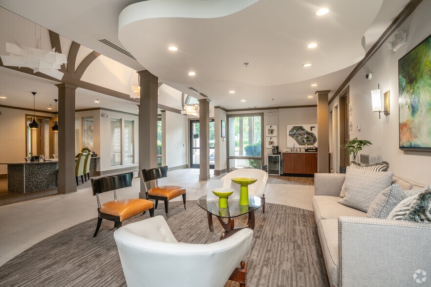 Leasing Office - The Metro Apartments