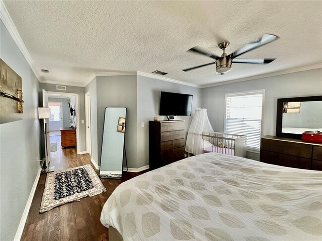 Building Photo - 16112 Loneoak View Dr