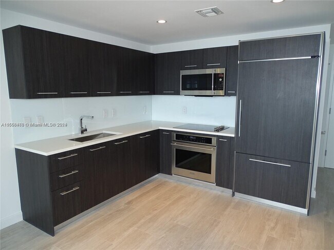 Building Photo - 45 SW 9th St