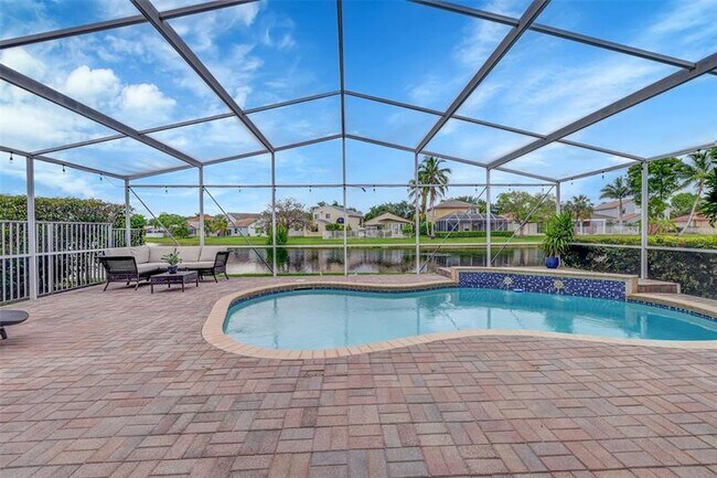 Building Photo - 16417 Sapphire Pl