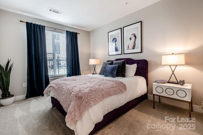 Building Photo - 101 W Morehead St