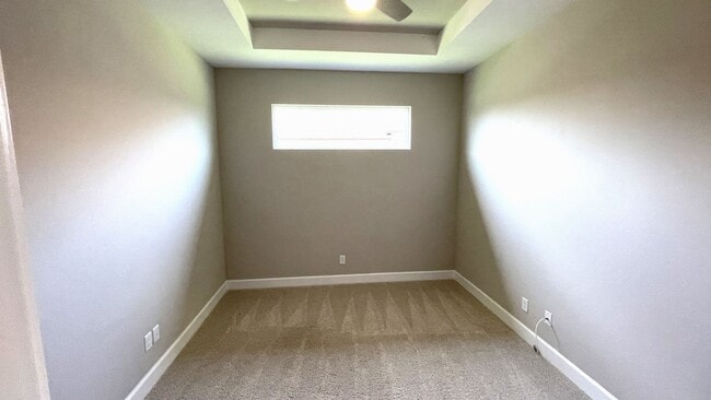 Building Photo - Unfurnished Annual Rental