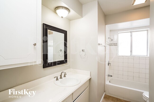 Building Photo - 10423 Collingswood Rd