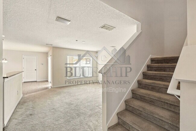 Building Photo - 13800 Golden Russet Dr