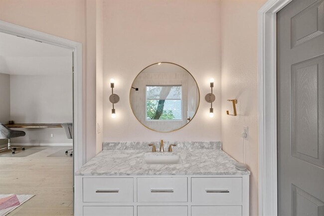 Building Photo - 12761 Council Bluff Dr