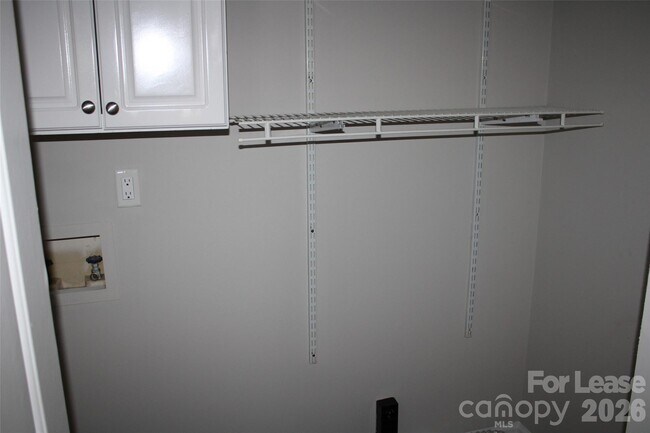 Building Photo - 2212 Crosswinds Ct