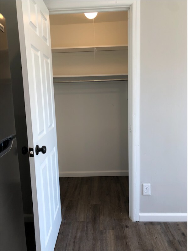 Building Photo - 2232 St James Ave