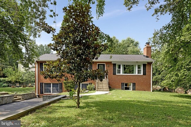 Building Photo - 6513 Old Dominion Dr