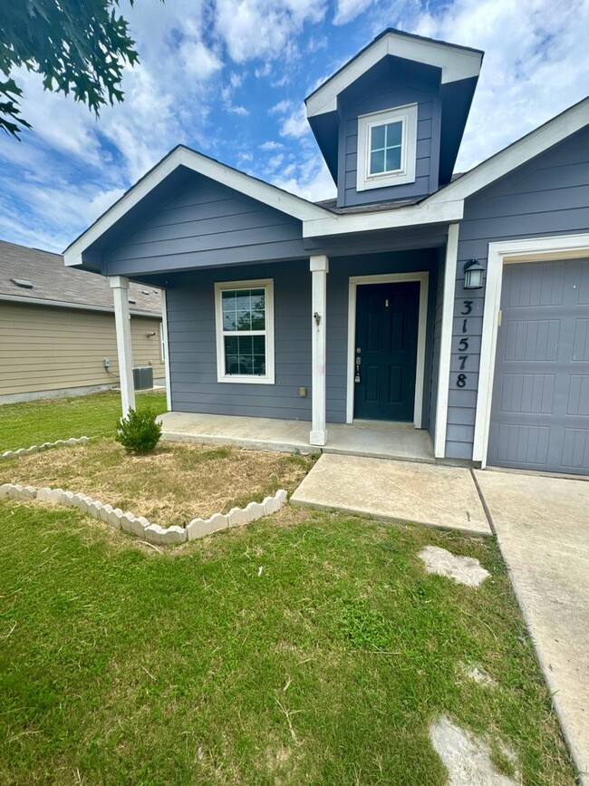 Building Photo - 2 weeks Free Rent! AVAILABLE IN BULVERDE! ...
