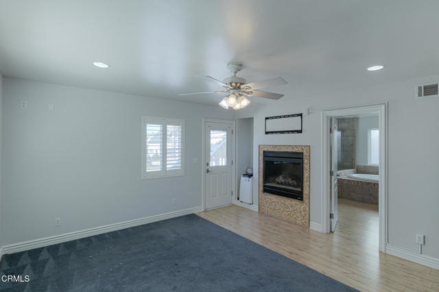 Building Photo - 121 Los Angeles Ave