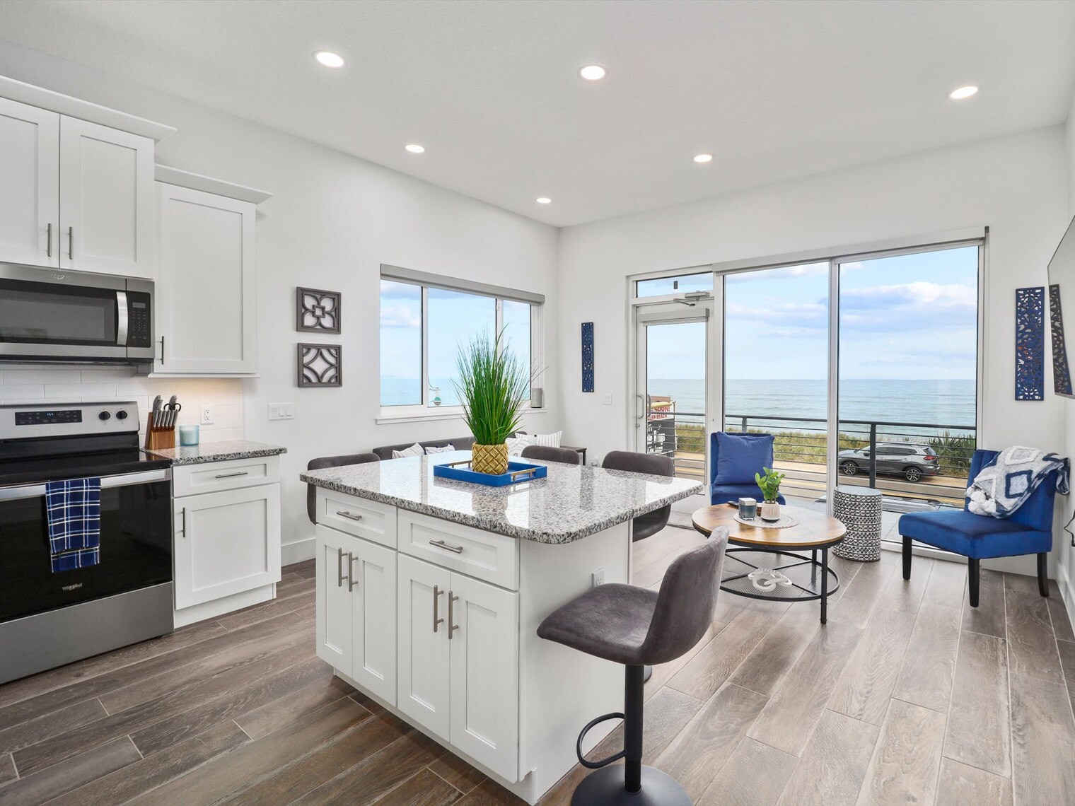 Building Photo - 705 N Ocean Shore Blvd