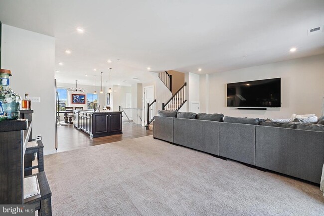 Building Photo - 10046 American Pharoah Ln