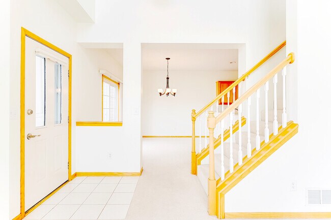 Building Photo - 1968 Bluestem Ln