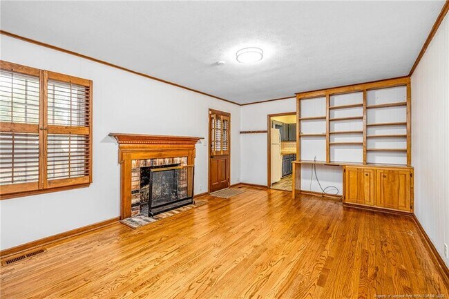 Building Photo - 2818 Millbrook Rd