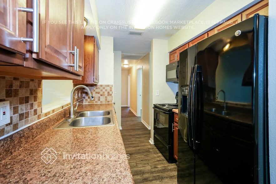 Building Photo - 2316 Americus Dr
