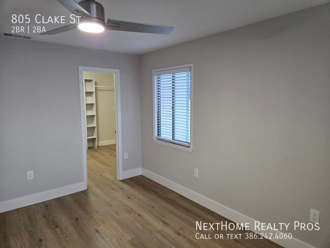 Building Photo - 805 Clake St