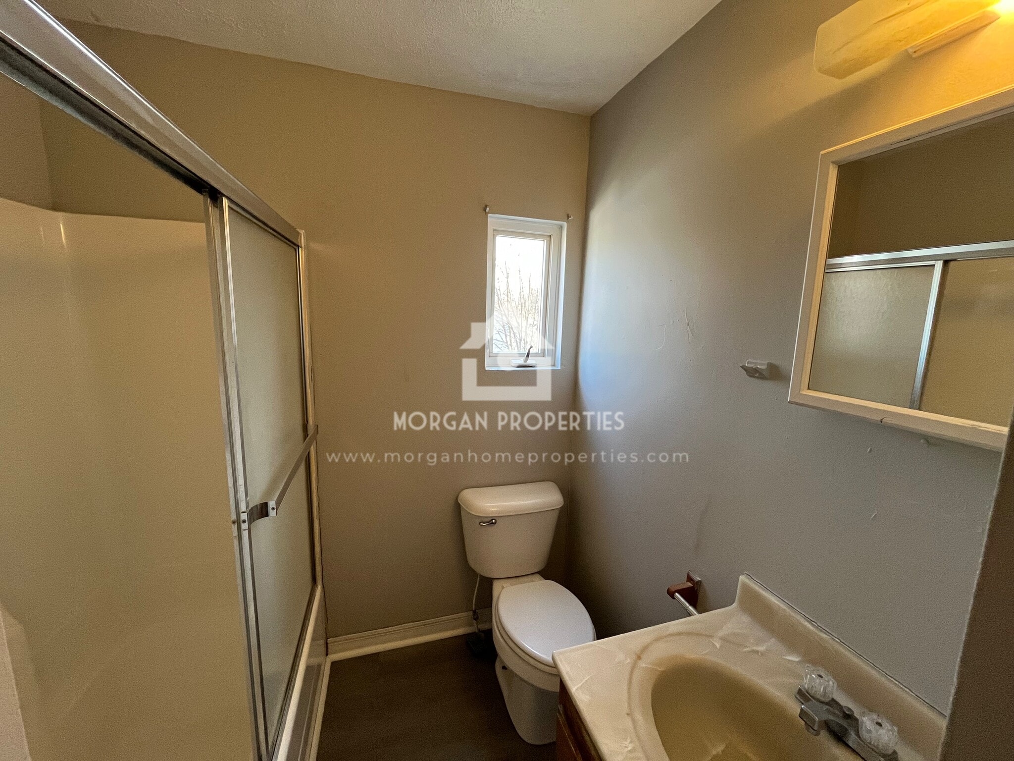 Building Photo - 1218 S 18th St