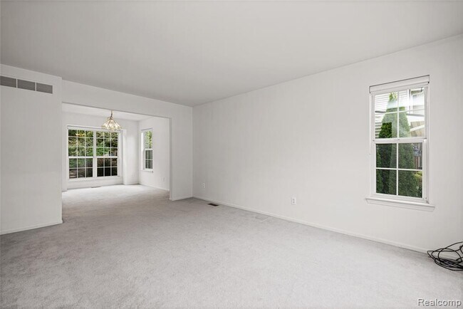 Building Photo - 47258 Scarlet Dr N