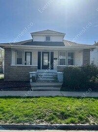 Building Photo - 3962 Woodhaven Dr