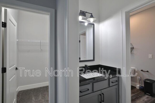 Building Photo - 2246 Koester Trce