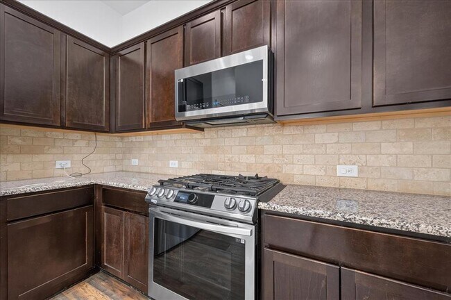 Building Photo - 617 Cortona Ln