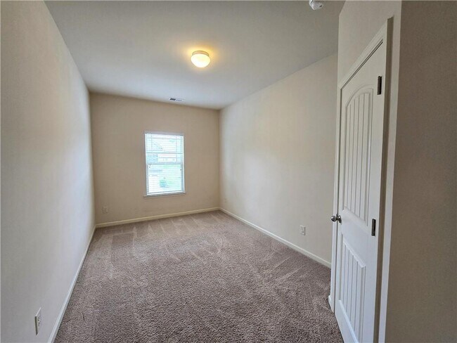 Building Photo - 1043 Blind Brook Cir