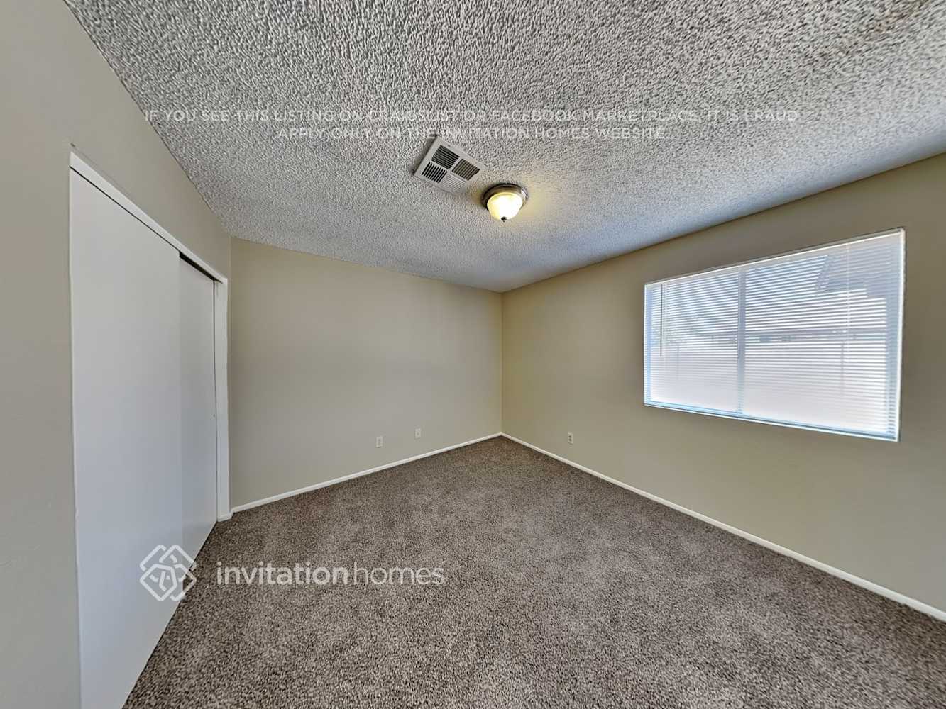 Building Photo - 8820 W Coolidge St