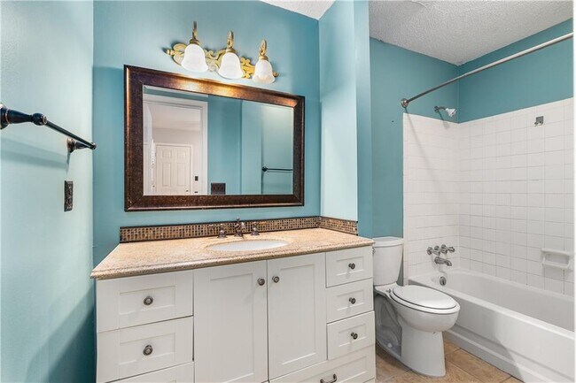 Building Photo - 2751 Farmstead Rd