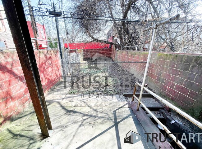 Building Photo - 2321 N 25th St