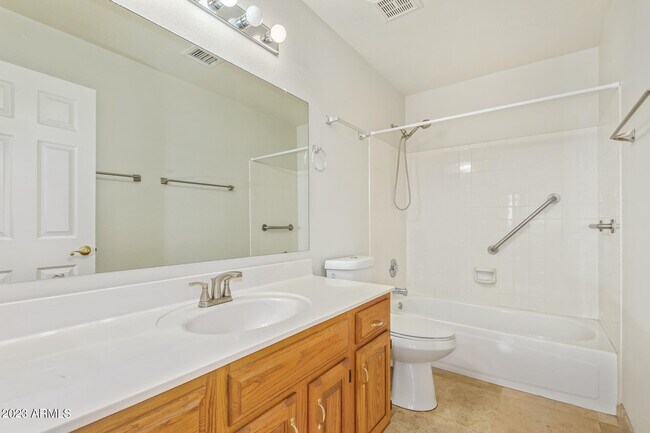 Building Photo - 8844 W Cavalier Dr