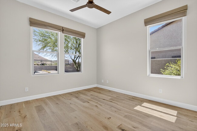 Building Photo - 10997 N 137th St