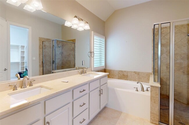 Building Photo - 8870 Van Allen Dr