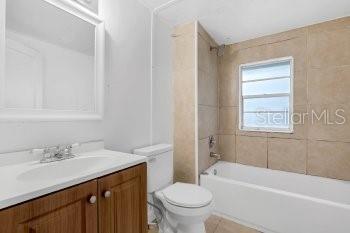 Building Photo - 357 W Minneola Ave